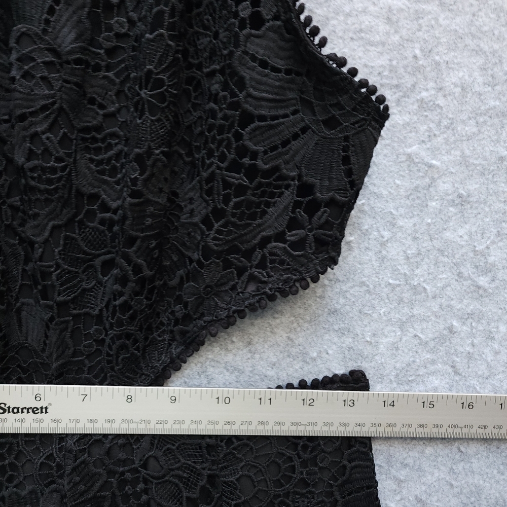 Sabina Musayev Doro Lace Halterneck Cutout Formal Evening Dress - Picture 8 of 8